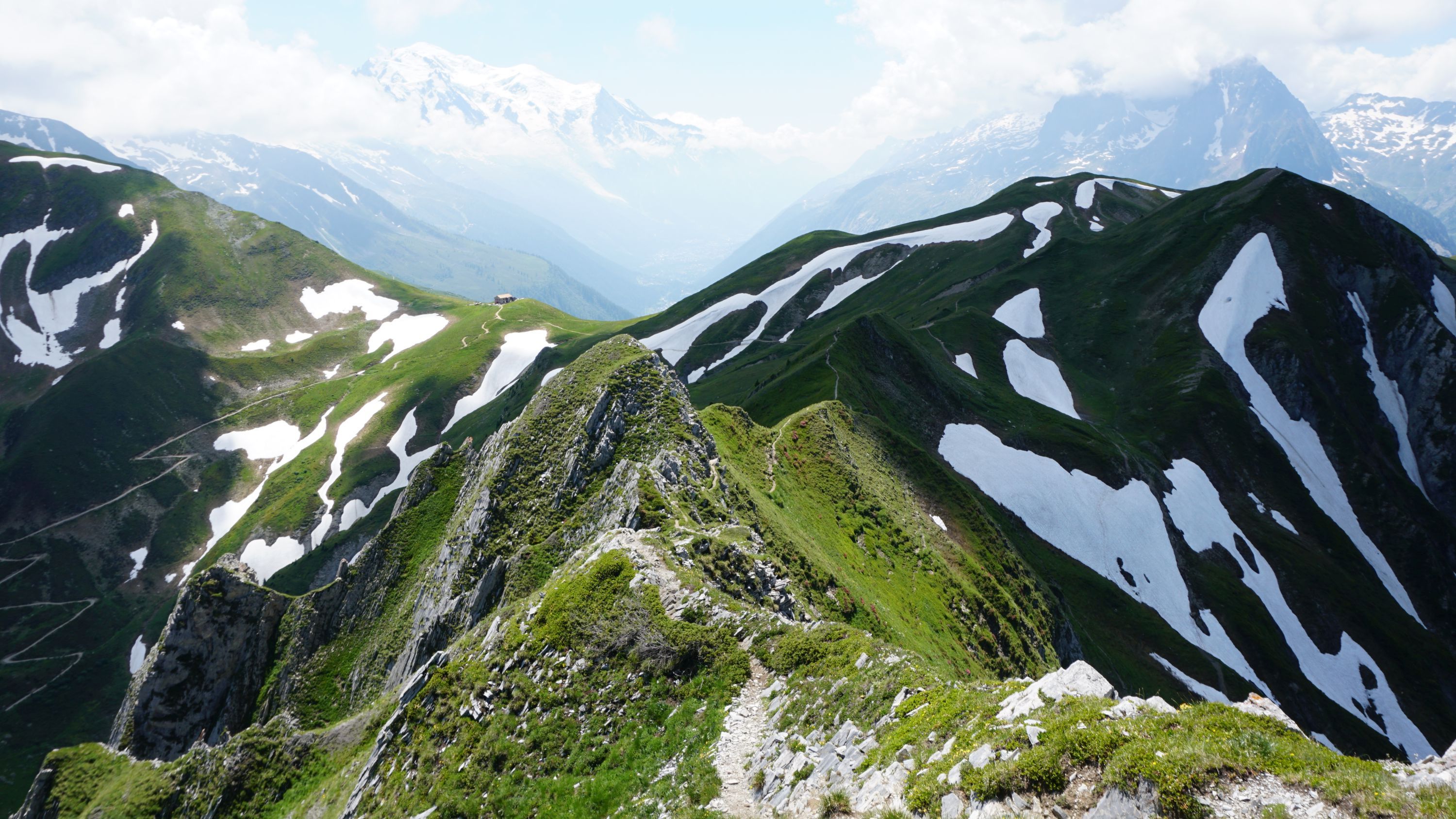 Tour du Mont Blanc v Walker’s Haute Route